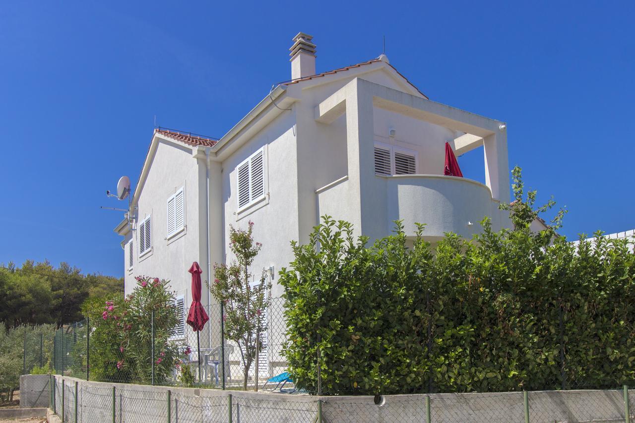 Apartments Villa Tribunj Tribunj  Exterior photo